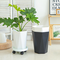 Grand pot de fleurs artificielles en plastique robuste et durable pour plantes et arbres artificiels, idéal pour le salon