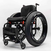 Fauteuil roulant tout-terrain de plage robuste pour sports de plein air, en aluminium, étanche, à pousser manuellement, directement de l'usine