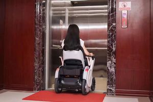 HEDY MEW03CEオフロードオールテレーン4W4x4リクライニングリフティングカスタマイズされた電動車椅子スクーター、昇降シート付き - Product Image 3