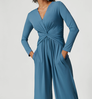 Combinaison de yoga sexy, respirante, légère, à col en V, plissée, longue, à découpe haute, motif uni, avec poches pour femmes