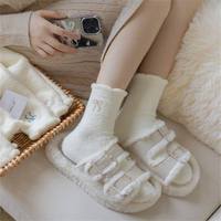 Nouvelle Collection Hiver 2026 – Chaussettes Décontractées Mi-Mollet en Polyester Tricoté Blanc Lait avec Nœud Brodé, Absorbant la Transpiration, pour Femmes Post-partum