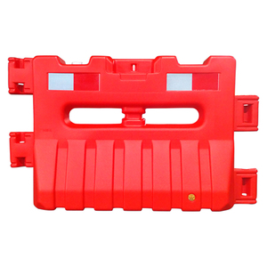 Barrière remplie d'eau 900B en plastique HDPE pour la circulation routière, la construction et l'isolation des routes, barrière anti-collision - Product Image 2