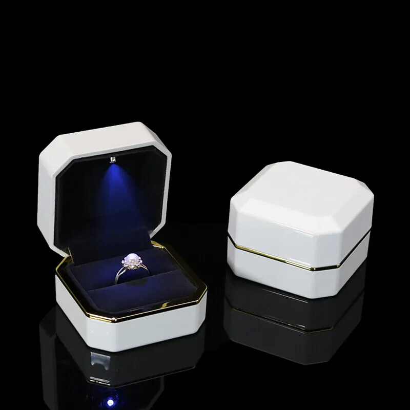 Cao Cấp Tùy Chỉnh Trắng Nhựa Sang Trọng Led Trang Sức Ánh Sáng Wedding Ring Box