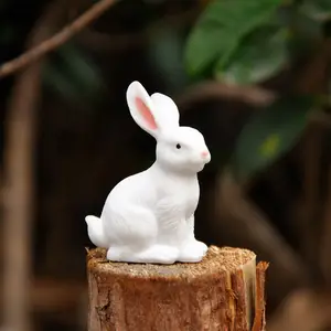 ベストセラーのイースターバニーウサギの彫像春の白い座る傾向のある樹脂バニーの家の装飾とギフト