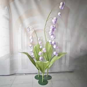 Vente en gros <span class=keywords><strong>de</strong></span> grande fleur géante <span class=keywords><strong>de</strong></span> <span class=keywords><strong>muguet</strong></span> en papier, fleur géante artificielle sur pied pour fête <span class=keywords><strong>de</strong></span> mariage, scène et événement, fleurs géantes - Product Image 6
