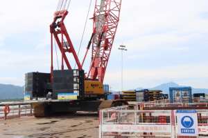 Hochwertiger Gebrauchter SCC1000A-6 <span class=keywords><strong>100</strong></span>-Tonnen-Raupenkran mit Getriebe, Motor, Pumpe, 80M Hubhöhe, Günstige Versandkosten - Product Image 4