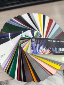 Pellicola Protettiva per Carrozzeria con Garanzia di 5 Anni, Facile da Applicare, Cambia Colore, Premium Auto-Riparante in TPU, Rosso Arancione Cristallino, Idrofobica - Product Image 2