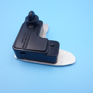 Badge de chaussure en métal personnalisé, en alliage émaillé, avec LED clignotante, épingle de revers, décorations à boucle papillon en nickel brillant - Product Image 3