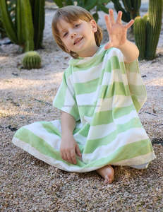 منشفة حمام مخصصة للأطفال مطبوعة ماصة من القطن للأطفال بغطاء للرأس مع شعار - Product Image 6