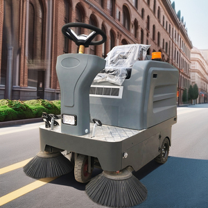 Machine de nettoyage industrielle automatique autoportée à double brosse pour sols et routes - Product Image 2