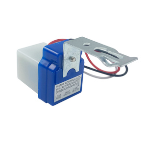 Sensor de Control de iluminación exterior a prueba de agua AC220V 10A, fotointerruptor inductivo de día y noche para farola para iluminación de carretera - Product Image 1
