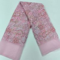 Tissu en dentelle de tulle brodé de perles et de sequins de luxe pour robes de mariée et de soirée