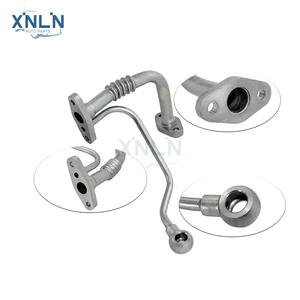 Tuyau d'alimentation en huile pour turbocompresseur Toyota Hilux OEM 15407-30010, tuyau d'entrée d'huile <span class=keywords><strong>turbo</strong></span>, pièces de moteur, vente en gros - Product Image 1