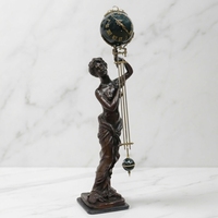Statue antique mystérieuse en bronze de la déesse Juno, globe bleu de 9 pouces, bras oscillant en laiton, horloge mécanique de table/horaire