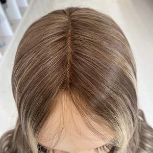 Peluca de Cabello Humano Ruso 100% Virgen con Encaje Superior para Mujeres Blancas, Cutícula Alineada, Encaje Transparente HD # RH3-12 - Product Image 4