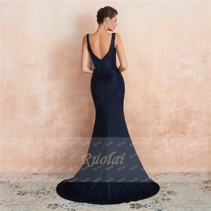 Ruolai ASA24357 barato Sexy azul marino con lentejuelas 3D flores borla rebordear transparente <span class=keywords><strong>fiesta</strong></span> Formal vestido <span class=keywords><strong>de</strong></span> noche <span class=keywords><strong>Vestidos</strong></span> largos - Product Image 3