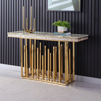 Table console moderne en métal avec plateau en acier inoxydable et marbre, design rectangulaire et rond pour la décoration du salon et du couloir