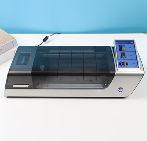 SM2103 Découpeuse automatique de film, <span class=keywords><strong>moins</strong></span> chère que les autres machines de découpe de film auto-adhésif, film hydrogel pour peau de téléphone portable, traceur de découpe de film - Product Image 4