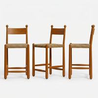 Chaise de salle à manger moderne en bois massif RAYSKYS avec dossier ergonomique rembourré, design léger et écologique, et pieds en bois