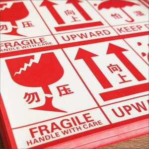 Etiqueta Frágil Rectangular Autoadhesiva de PVC con Fuerte Adhesión para Logística y Embalaje - Product Image 4