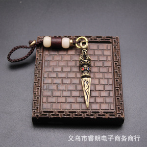 Colgante con forma de vajra de aleación de cobre, amuleto ritual budista tantrico, llavero, adorno para coche, regalo unisex - Product Image 2