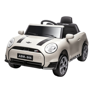 Auto Elettrica per Bambini 12V Compatta con Fari LED Halo, Strisce da Corsa e Decalcomanie <span class=keywords><strong>a</strong></span> Scacchi, Bianco Perla - Product Image 1
