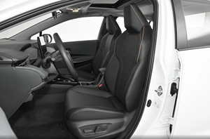 <span class=keywords><strong>Precio</strong></span> Económico 2023 Sedán Automático Híbrido Inteligente de Doble Motor para <span class=keywords><strong>Corolla</strong></span> con Neumáticos R15, Volante a la Izquierda, Asientos Oscuros, Luces LED Traseras - Product Image 5