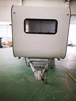 Cabine de remorquage robuste en acier, remorque de voyage mobile avec roues