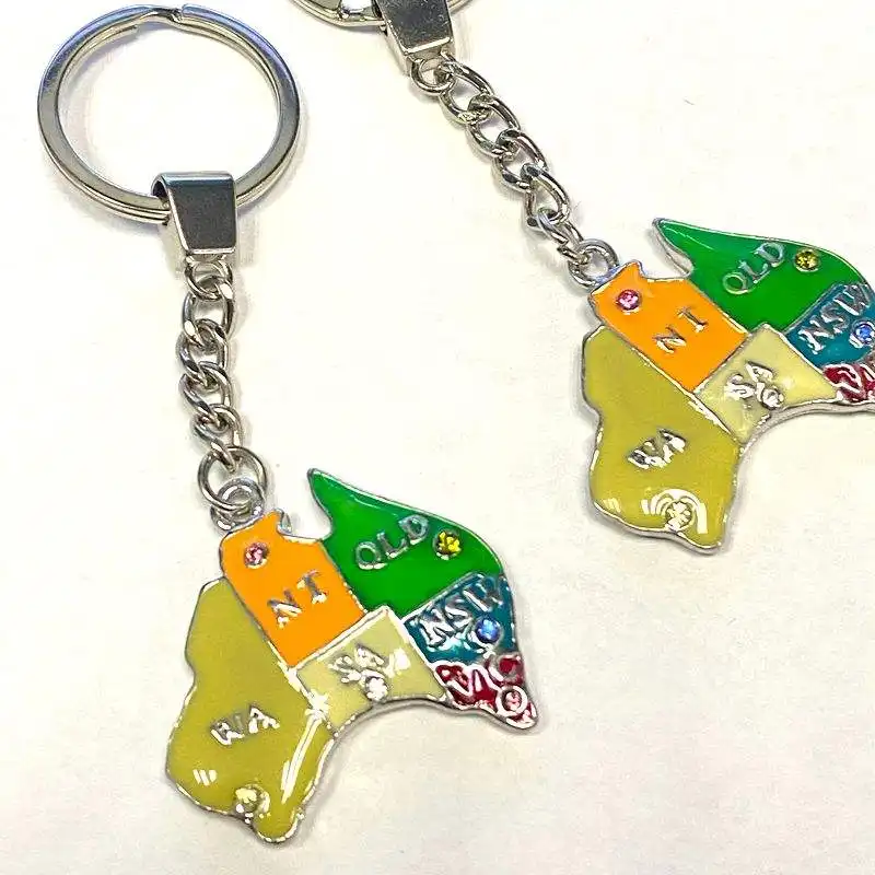 Usine directe personnalisé logo souvenir porte-clés métal pays en forme pendentif porte-clés