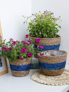 Natural Straw Plant Handmade Woven Eco-Friendly Round <b>Storage</b> <b>Basket</b> with Plastic Liner <b>for</b> Outdoor Garden Flower Use - Product Image 6