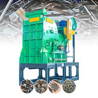 Broyeur de recyclage de métaux ferreux pour ferraille d'aluminium, fûts d'acier, fines particules de scories, composants de véhicules, coques de voitures et ferraille de fer, avec alimentation automatique