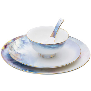 Service de <span class=keywords><strong>vaisselle</strong></span> en porcelaine fine de Jingdezhen, compatible micro-ondes, peint à <span class=keywords><strong>la</strong></span> main avec incrustations dorées, bols, assiettes et baguettes de luxe, vente en gros, idéal pour un cadeau - Product Image 5