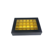 Boîte à chocolat magnétique de luxe avec logo personnalisé, revêtement UV, laminage mat, gaufrage, doublure en éponge, qualité alimentaire, pour célébrations de mariage