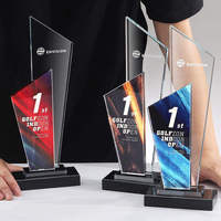 Trophée en verre de cristal personnalisé Souvenir d'affaires avec médaille en verre étoile en métal gravé Trophée de récompenses de Plaques de cristal de sublimation