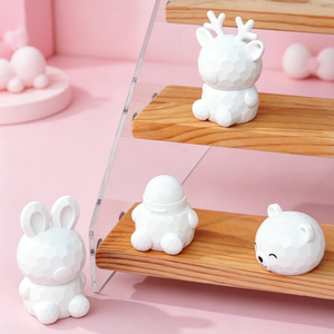 CCLB0061 Ensemble de baumes à lèvres mignons en forme d'<span class=keywords><strong>animaux</strong></span> à facettes, <span class=keywords><strong>baume</strong></span> à lèvres hydratant torsadé en forme d'ours, de lapin et de cerf pour enfants et filles - Product Image 2