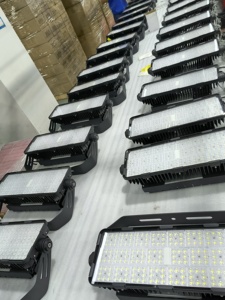 Luz LED Modular de Alta Eficiencia y Alto Lumen para Estadios, 600W 750W 1000W IP66, para Campos de Fútbol, Gimnasios al Aire Libre, Parques y Zonas de Juego - Product Image 4