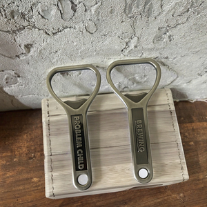 Ouvre-bouteille en alliage de zinc métallique avec logo personnalisé de style vintage, prix d'usine, ouvre-bouteilles personnalisés pour les bars à bière - Product Image 3