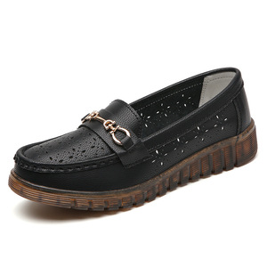 รองเท้าผู้หญิงสำหรับฤดูร้อน พื้นนุ่ม ระบายอากาศได้ดี ใส่ได้หลากหลาย เหมาะสำหรับผู้สูงอายุ สวมใส่สบาย - Product Image 6