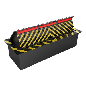 Bloqueur <span class=keywords><strong>de</strong></span> route hydraulique à commande à distance entièrement automatique anti-terroriste avec alarme lumineuse LED <span class=keywords><strong>de</strong></span> taille personnalisée - Product Image 4