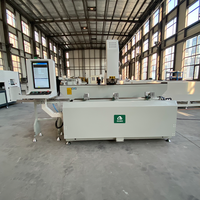 Machine CNC contrôlée par PLC OUWO 1800 mm pour la fabrication de fenêtres en PVC UPVC avec fonction d'usinage sur table inclinable à 180 degrés