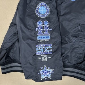 Blouson Bomber en Satin Noir Brodé de Lettres Grecques, Boutons sur le Devant, Longueur Standard, Idéal pour les Tenues de Sororités et Fraternités - Product Image 4