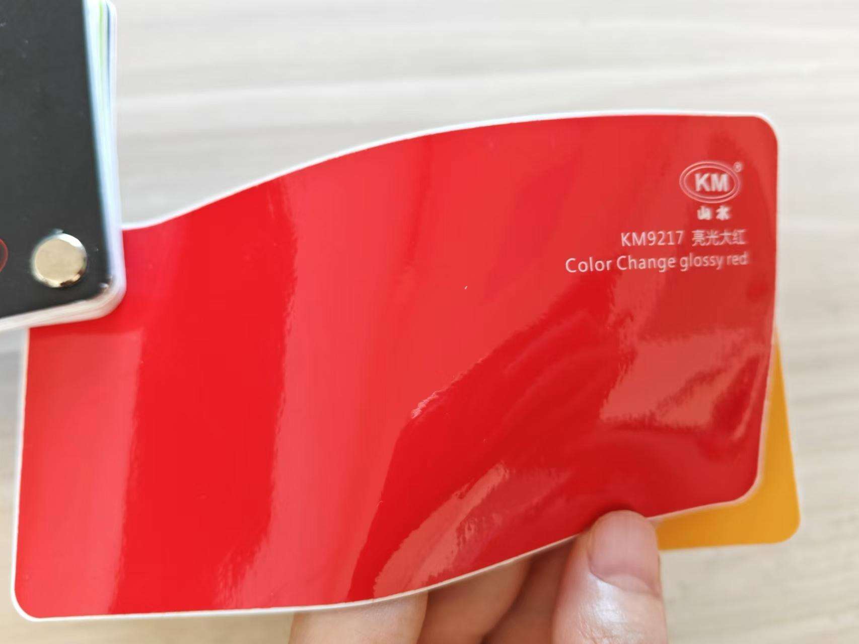 Color change glossy red