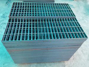 Couverture de trou d'homme en fonte ductile carrée de haute qualité et produits de chaussée de grille de vidange - Product Image 6