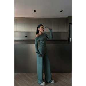 ชุดสีเขียวสำหรับผู้หญิงจาก Borelli คอลเลกชันเสื้อผ้าผู้หญิงที่หรูหราและมีสไตล์ - Product Image 3