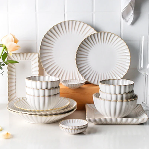 Assiettes à dîner en céramique nordique personnalisées par le fabricant, service <span class=keywords><strong>de</strong></span> table en céramique élégant, vaisselle en <span class=keywords><strong>porcelaine</strong></span> - Product Image 1