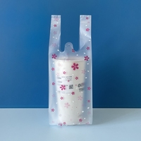 Pochettes souples personnalisées en plastique HDPE recyclable avec bec verseur, impression flexo, couleur et logo sur mesure pour thé au lait, café, jus, soda