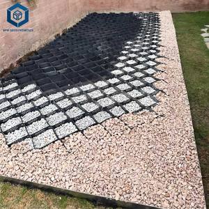 แผ่นตาข่ายพลาสติกแบบรังผึ้งสำหรับระบายน้ำ ป้องกันความลาดชัน 3 มิติ สำหรับโครงการถนนในจอร์แดน - Product Image 5