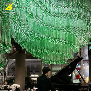 Lustre en cristal vert - Restaurant/lounge de luxe, éclairage ambiant vibrant et opulent - Product Image 6