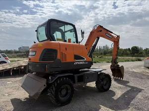 Miniexcavadora Usada Doosan Daewoo DX60w-9c en Venta, Tipo Oruga, de Corea del Sur, con Componentes Principales: Motor, Bomba - Product Image 3