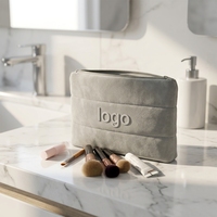 Pochette de maquillage en néoprène matelassé imperméable avec logo personnalisé pour femmes, pour le rangement des articles de toilette en voyage
